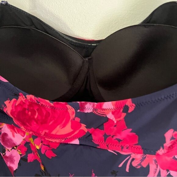 NWT New Garnet Hill Ruched Bandeau One Piece Swimsuit 4 Navy Fuschia Floral - Picture 6 of 8